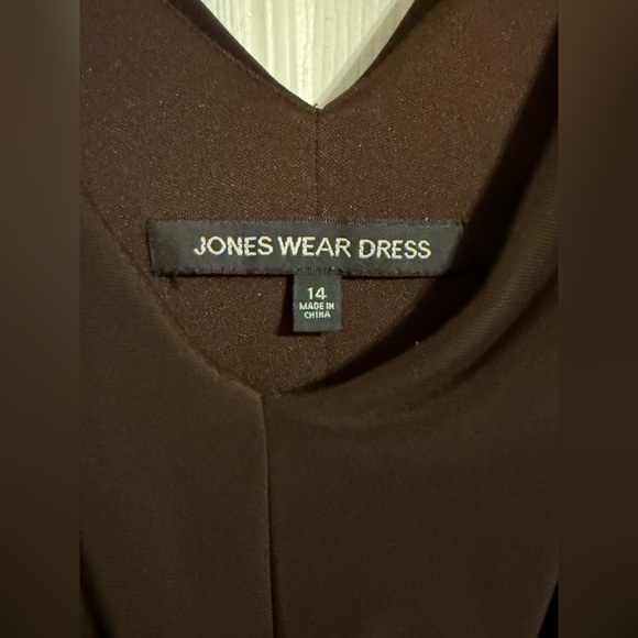 Jones Wear Sleeveless Fit and Flare Dress with Satin Sash - Picture 2 of 3